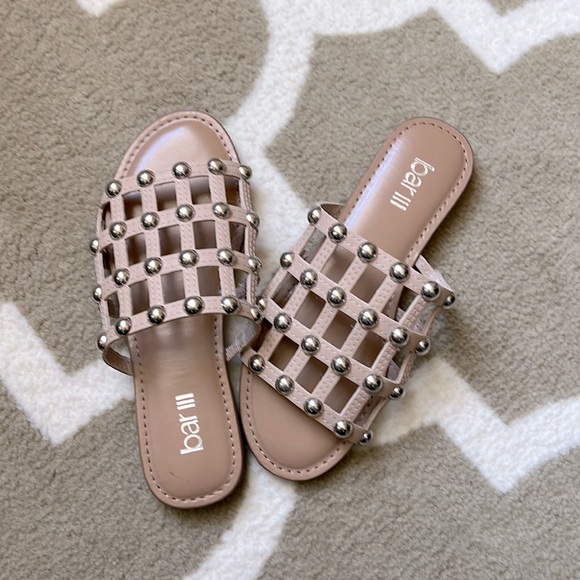 Bar III nude color cage sandals with studs sz 5 - Picture 2 of 4